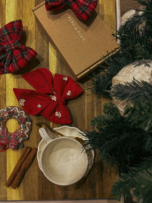 RED ROBIN SAILOR BOW