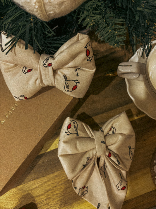 CREAM ROBIN BOW TIE
